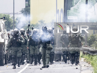 Security forces fired rubber bullets against the press during a rally. Caracas on Monday 19 of June.  This July 9th, Venezuela will reach 10...
