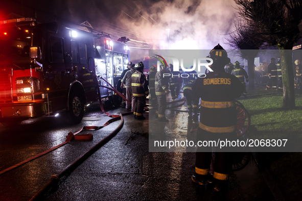 Several fire companies gathered to put out the fire in an inhabited house. Fires are very common at this time of year since the form of heat...