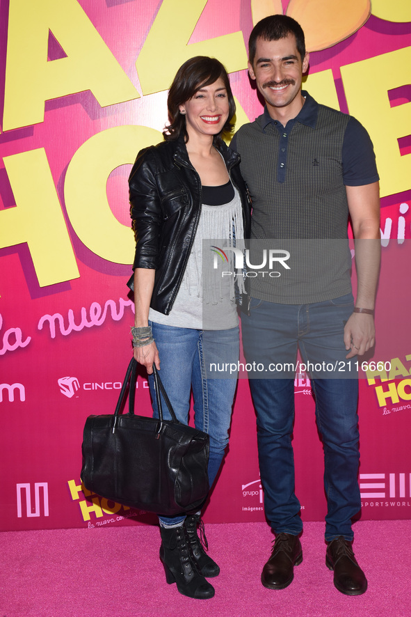Actor Manuel Balbi is seen during the pink carpet  to promote the latest film 'Hazlo Como Hombre' at Cinepolis Plaza Oasis Coyoacan on Augus...