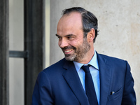 Prime Minister Edouard Philippe leaves the Elysee presidential Palace after a cabinet meeting on September 14, 2017 in Paris. (