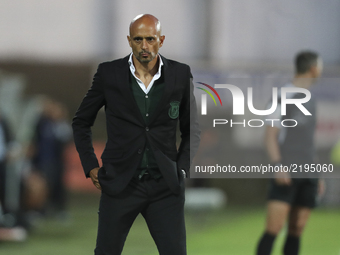 Rio Ave´s Portuguese head coach Miguel Cardoso during the Premier League 2017/18 match between Rio Ave FC and FC Porto, at Rio Ave Stadium i...