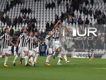 Juventus team celebrates victory after the Serie A football match n.5 JUVENTUS - FIORENTINA on 20/09/2017 at the Allianz Stadium in Turin, I...