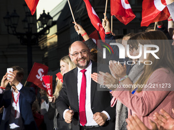 Chancellor candidate of the Social Democratic Party (SPD) Martin Schulz greets his supporters at the end of an election rally at Gendarmenma...