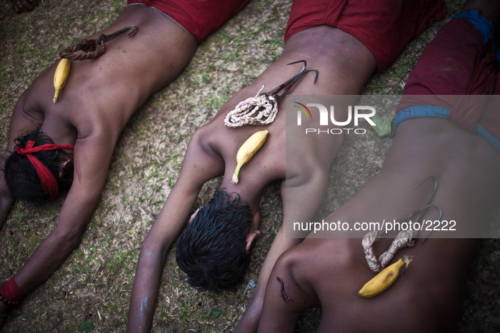 Charak puja, rituale indù