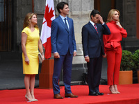 Canada's Prime Minister Justin Trudeau and his wife (L) and President of Mexico Enrique Pena Nieto and his wife are seen  during   the Welco...
