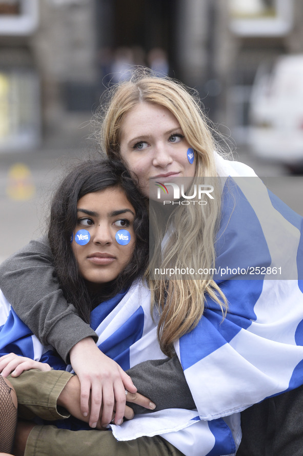 Atmosphere at St.George Square in Glasgow - Glasgow voted "Yes" however the mood in St.George Square was low as the referendum ended with Sc...
