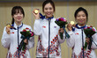 (140924) -- INCHEON, Sept. 24, 2014 () -- South Korean athletes pose on the podium during...