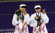 (141002) -- INCHEON, Oct. 2, 2014 () -- Gold medalists Joo Oq (L) and Kim Aekyung of South...
