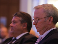 (L-R) German Economy Minister Sigmar Gabriel and Google Chairman Eric Schmidt attend a 'Wirtschaft fuer Morgen - Economy for Tomorrow' Panel...