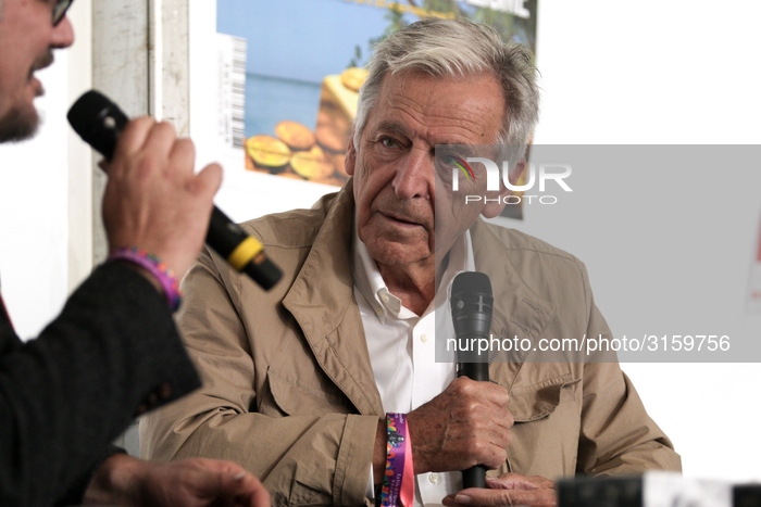 Costa-Gavras In La Courneuve