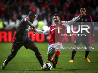 Benfica's forward Ola John (L) vies with Braga's midfielder Rafa Silva during the Portuguese Cup football match between SL Benfica and SC Br...