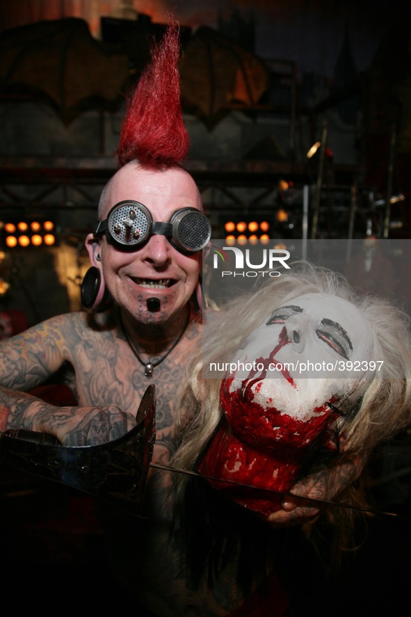 Hannibal Helmurto & Dr Hazes severed head
The 2015 Circus of Horrors Tour The Night Of The Zombie on January 10, 2015 at The Lighthouse The...