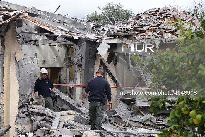 Seven Wounded After Gaza Rocket Hits House in Central Israel