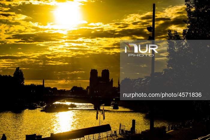 Summer Solstice In Paris