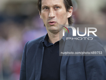  Roger Schmidt coach of Bayer Leverkusen  during the UEFA Champions League round of 16 match between Club Atletico de Madrid and Bayer 04 Le...