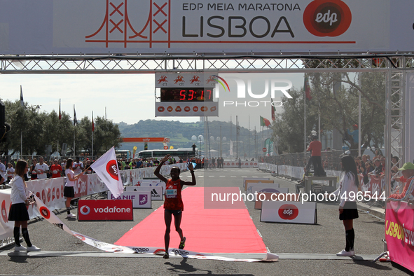 The Kenyan Rose Chelimo won the Female Lisbon Half-Marathon 2015 on the 22th of March, 2015, in 1hour, 08 minutes and 22 seconds. The number...