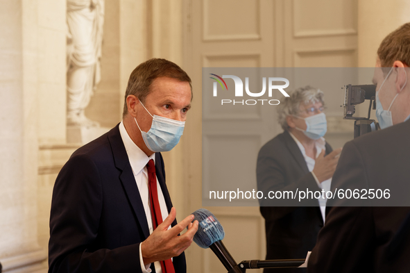Member of Parliament Nicolas Dupont Aignan leaves the session of the questions for the government (QAG) at French National Assembly  in Pari...