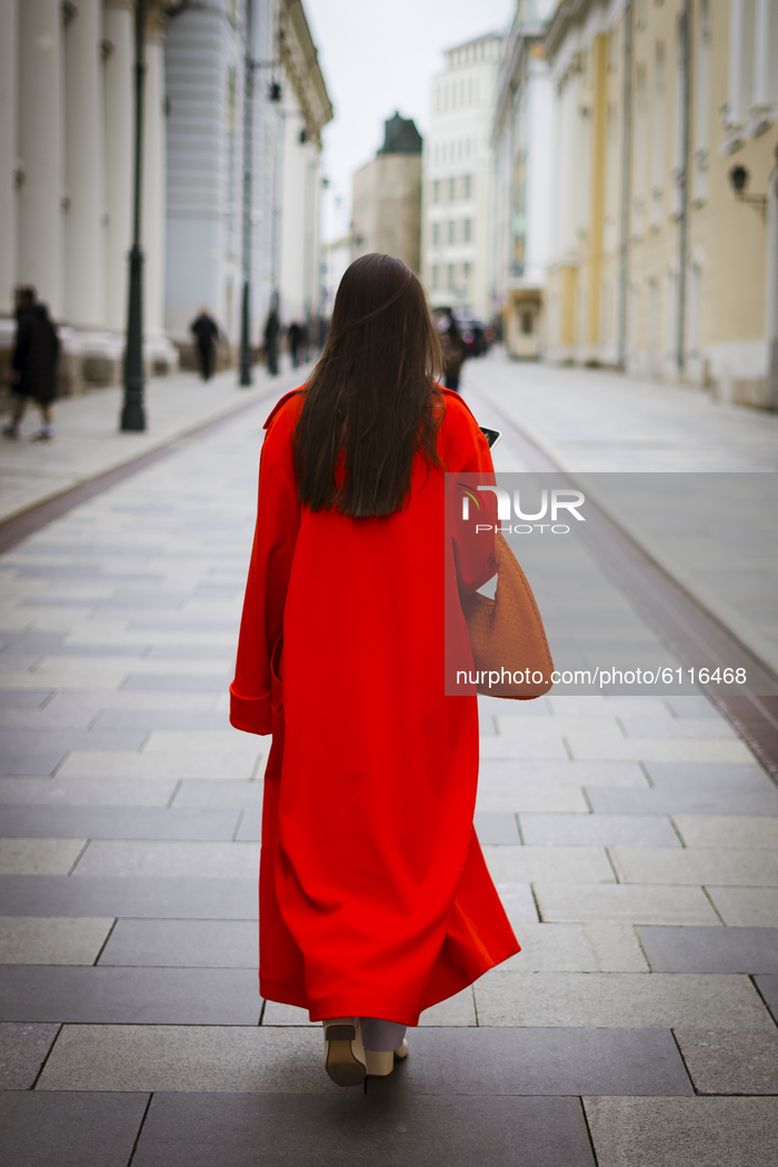 Street Style Mercedes Benz - Fashion Week Russia Spring/Summer 2021 