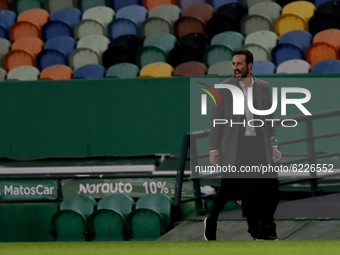 Moreirense FC's head coach Cesar Peixoto reacts during the Portuguese League football match between Sporting CP and Moreirense FC at Jose Al...