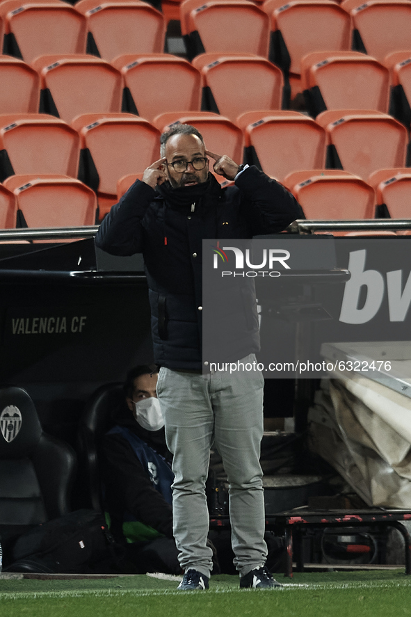 Alvaro Cervera head coach of Cadiz gives instructions during the La Liga Santander match between Valencia CF and Cadiz CF at Estadio Mestall...