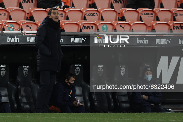 Javi Gracia head coach of Valencia gives instructions during the La Liga Santander match between Valencia CF and Cadiz CF at Estadio Mestall...