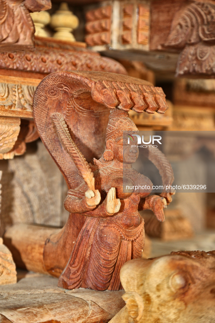 Construction Of A Hindu Wooden Chariot In Sri Lanka