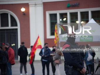 Police are seen protecting the information tent of the Vox political party.
Close to the elections of the Generalitat of Catalonia, the Span...