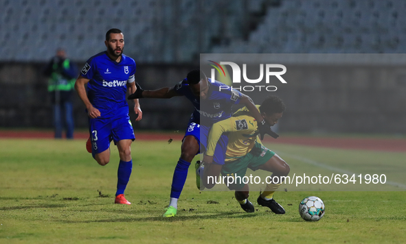 Luther Singh of FC Pacos Ferreira and Cafu Phete of Belenenses SAD in action during the Liga NOS match between Belenenses SAD and FC Pacos d...