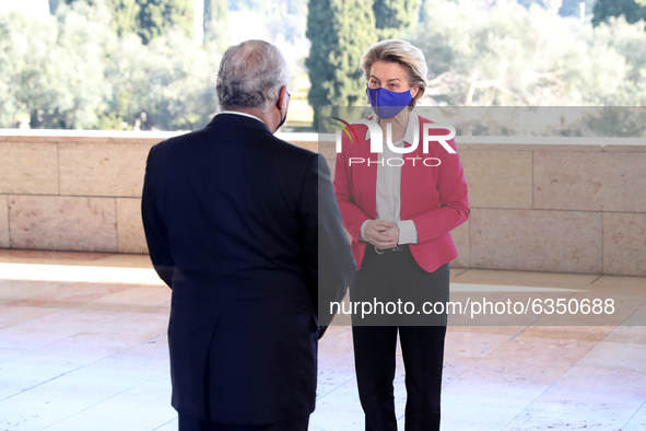 Portuguese Prime Minister Antonio Costa (L ) welcomes European Commission President Ursula Von Der Leyen during a visit of the European Coll...