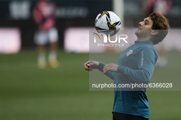Ibai Gomez of Athletic during the warm-up before the Supercopa de Espana Semi Final match between Real Madrid and Athletic Club at Estadio L...