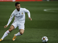 Eden Hazard of Real Madrid runs with the ball during the Supercopa de Espana Semi Final match between Real Madrid and Athletic Club at Estad...