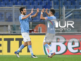 Marco Parolo of SS Lazio celebrates after scoring first goal during the Coppa Italia match between SS Lazio and Parma Calcio 1913 at Stadio...