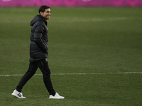 Marcelino Garcia Toral head coach of Athletic celebrates victory after the Supercopa de Espana Semi Final match between Real Madrid and Athl...