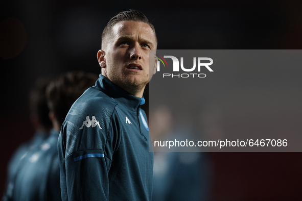 Piotr Zielinski of Napoli during the warm-up before the UEFA Europa League Round of 32 match between Granada CF and SSC Napoli at Estadio Nu...