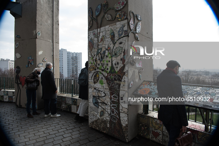 Aris, Belleville Park Between The Desire For Spring And Social Distancing