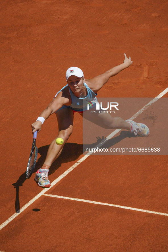 Zealand's Ashleigh Barty in action in the match against to Czechoslovakia's Petra Kvitova during their 2021 WTA Tour Madrid Open tennis tour...