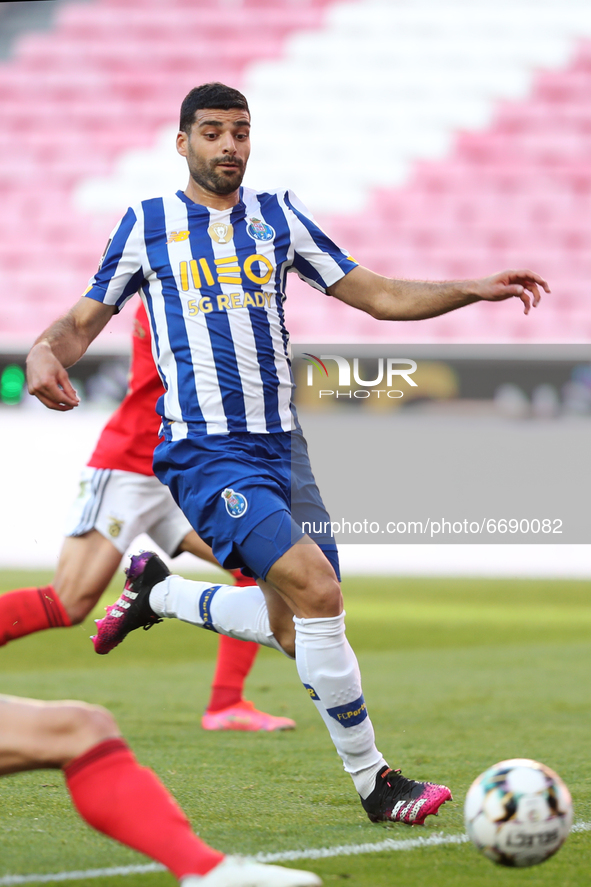 Mehdi Taremi of FC Porto in action during the Portuguese League football match between SL Benfica and FC Porto at the Luz stadium in Lisbon,...