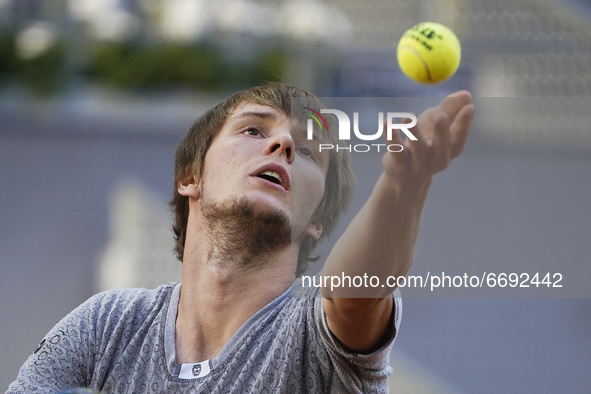 Alexander Bublik of Kazakhstan in action during their Quarter Final match against Casper Ruud of Norway during Day Nine of the Mutua Madrid...