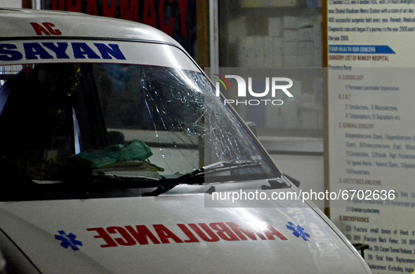 Family members of a deceased covid-19 patient broke the windshield of an ambulance as one of the private hospital was running out of oxygen,...