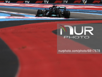 Lewis Hamilton of Great Britain driving the (44) Mercedes AMG Petronas F1 Team Mercedes W12 during the F1 Grand Prix of France at Circuit Pa...