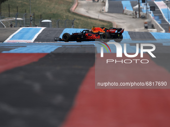 Sergio "Checho" Perez of Mexico driving the (11) Red Bull Racing RB16B Honda during the F1 Grand Prix of France at Circuit Paul Ricard on Ju...