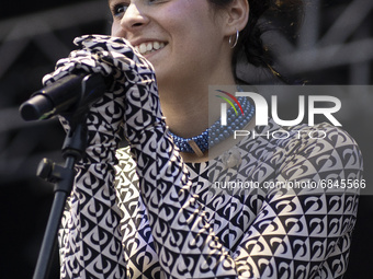 Spanish singer Dora Postigo performs on stage at Noches del Botanico Festival at Real Jardín Botanico Alfonso XIII on June 29, 2021 in Madri...