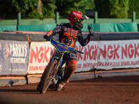   Nick Morris  acknowledges his rivals after his last dash heat winduring the SGB Premiership match between Wolverhampton Wolves and Belle V...