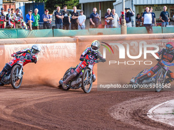  Rory Schlein  (Red) inside Tom Brennan  (Yellow) and Dan Bewley (White) during the SGB Premiership match between Wolverhampton Wolves and B...