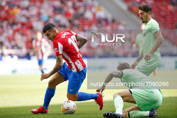 Angel Correa of Atletico de Madrid in action during the La Liga match between Atletico de Madrid and Athletic Club Bilbao at Wanda Metropoli...