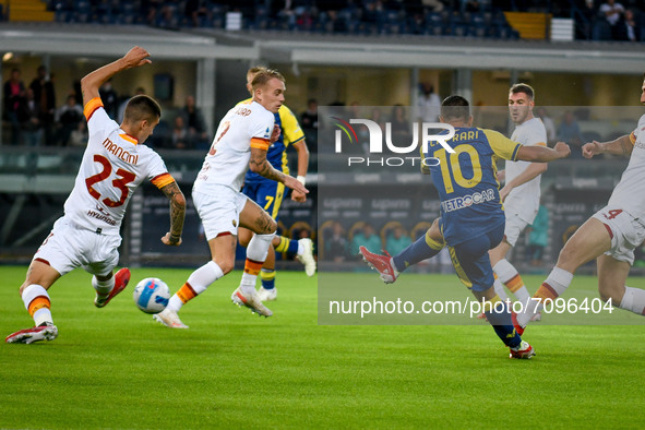 Giancluca Caprari (Verona) scores a goal 2-1 during the Italian football Serie A match Hellas Verona FC vs AS Roma on September 19, 2021 at...