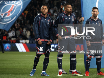 Neymar, Kylian Mbappe, Lionel Messi of PSG prior to the Ligue 1 Uber Eats match between Paris Saint Germain and Lyon at Parc des Princes on...