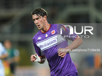 Dusan Vlahovic of ACF Fiorentina looks on during the Serie A match between ACF Fiorentina and FC Internazionale at Stadio Artemio Franchi, F...