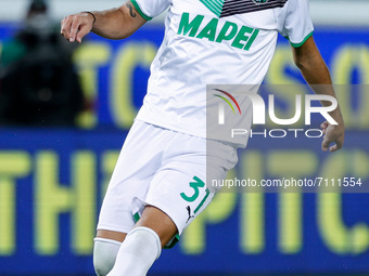 Gian Marco Ferrari (U.S. Sassuolo) in action during the Italian football Serie A match Atalanta BC vs US Sassuolo on September 21, 2021 at t...