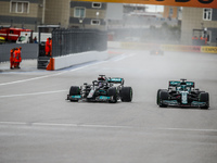44 HAMILTON Lewis (gbr), Mercedes AMG F1 GP W12 E Performance, action 18 STROLL Lance (can), Aston Martin F1 AMR21, action during the Formul...